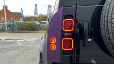 Land Rover Defender 3.0 D350 X-Dynamic SE 110 5dr Auto Diesel Estate